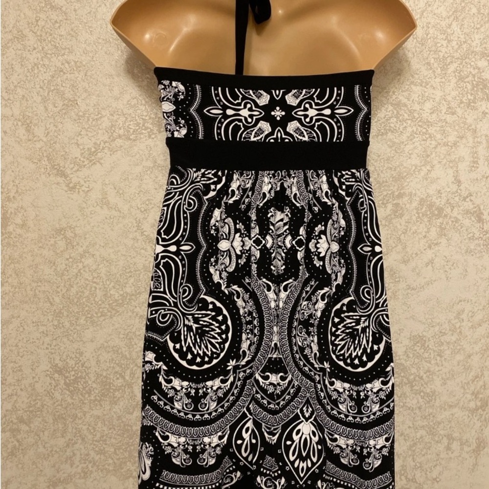 White House Black Market Black and White Halter Dress - Picture 6 of 12